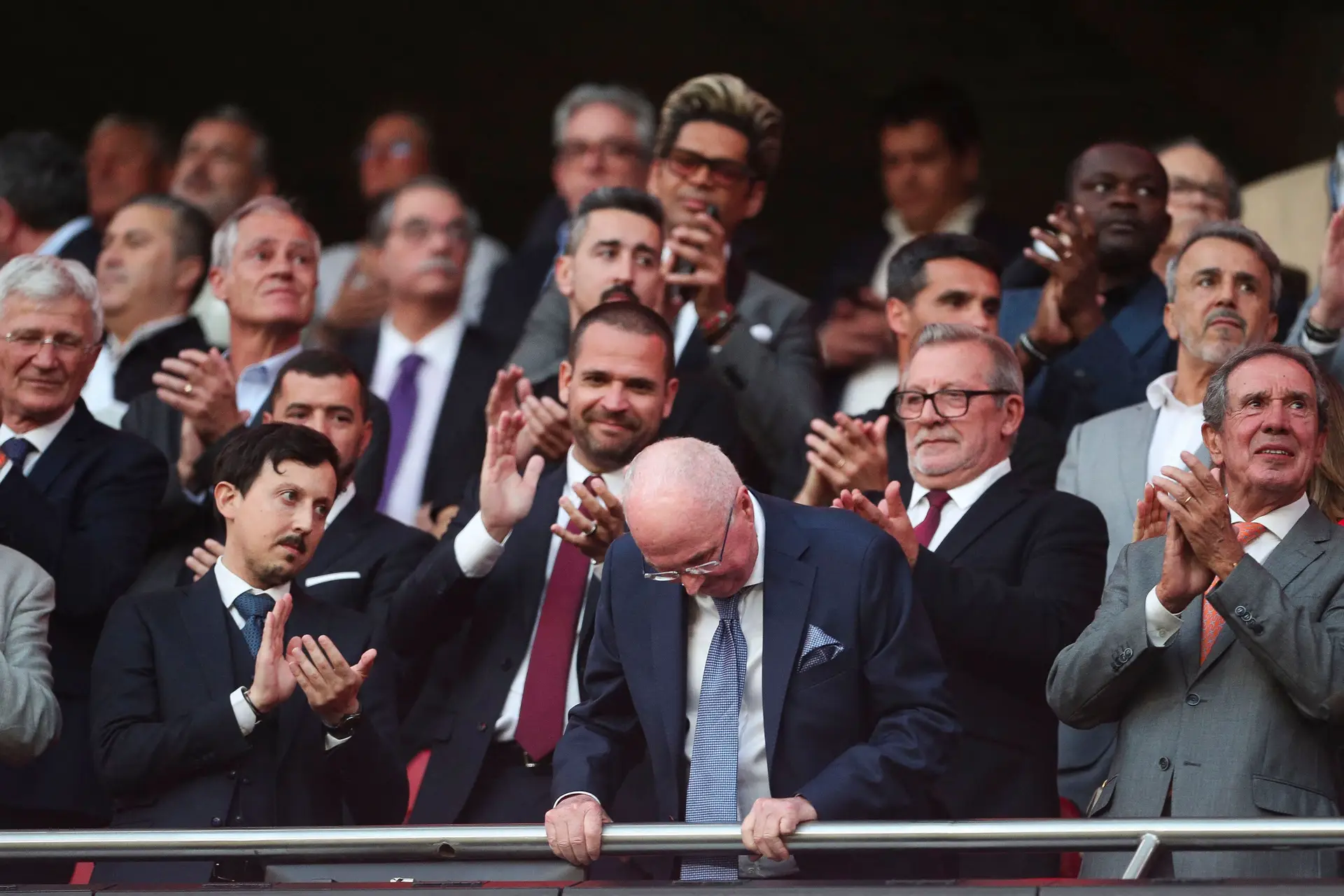 A homenagem a Sven-Gorän Eriksson foi o momento alto (e mais bonito) do Benfica-Marselha.