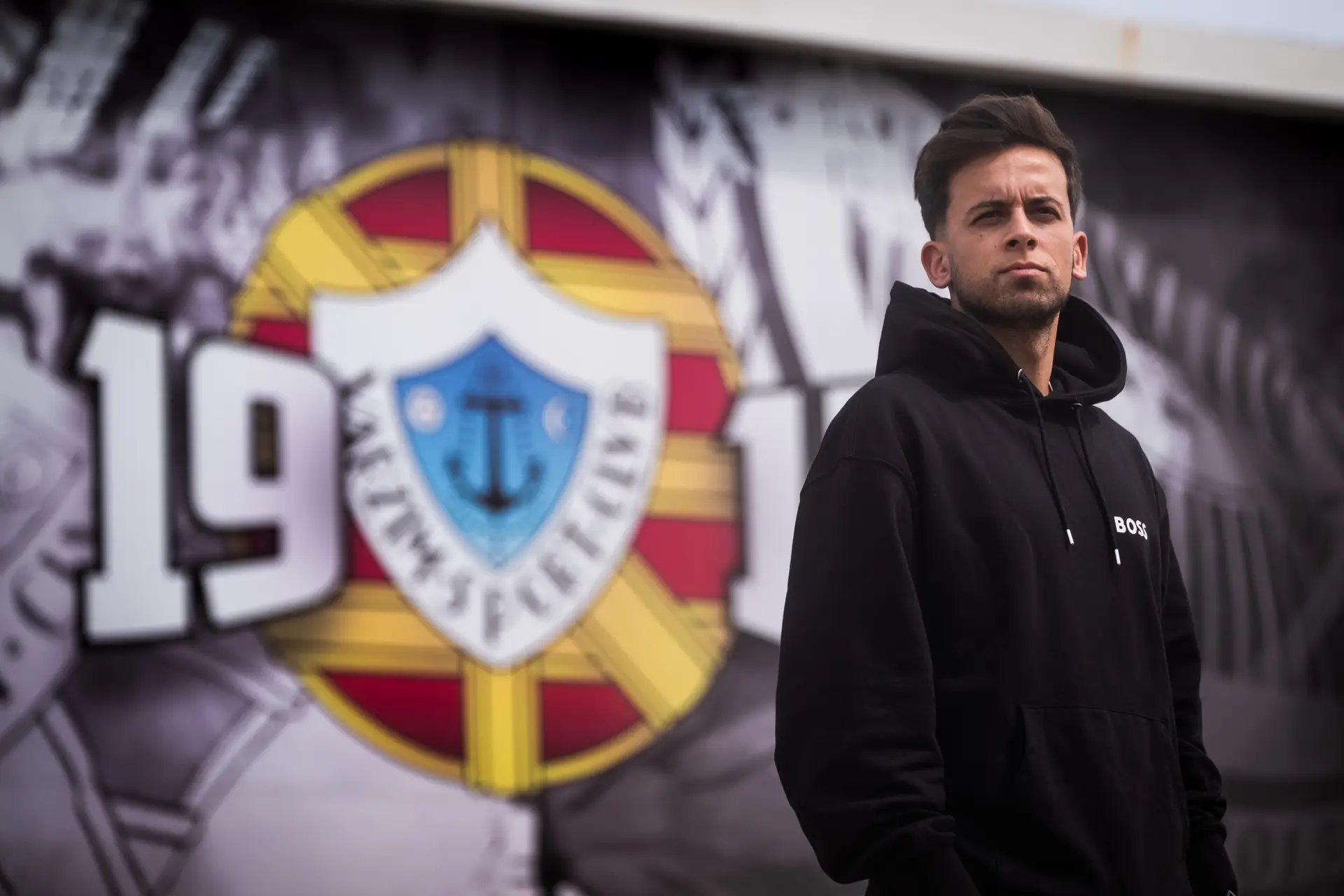 “No FC Porto há frases em todo o lado sobre ganhar. Se vestes uma camisola vermelha, o segurança à porta diz: “Hoje vestiste-te às escuras”
