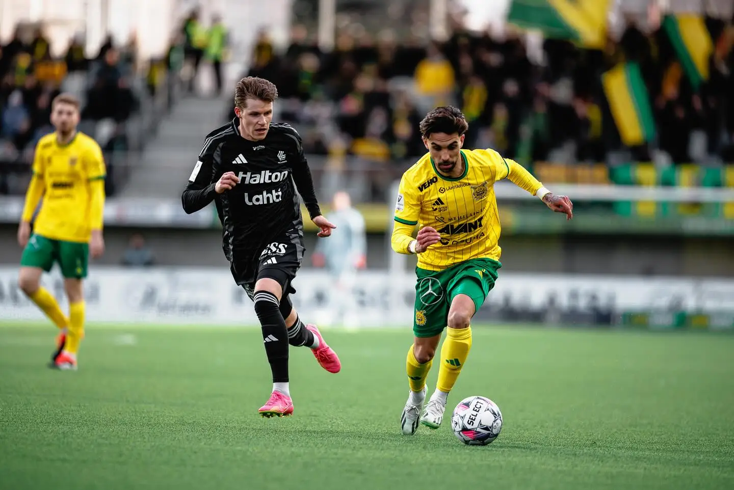 Jorginho faz banhos de gelo nos lagos da Finlândia porque o Ilves Tampere o descobriu na Internet: “Estavam realmente atentos”