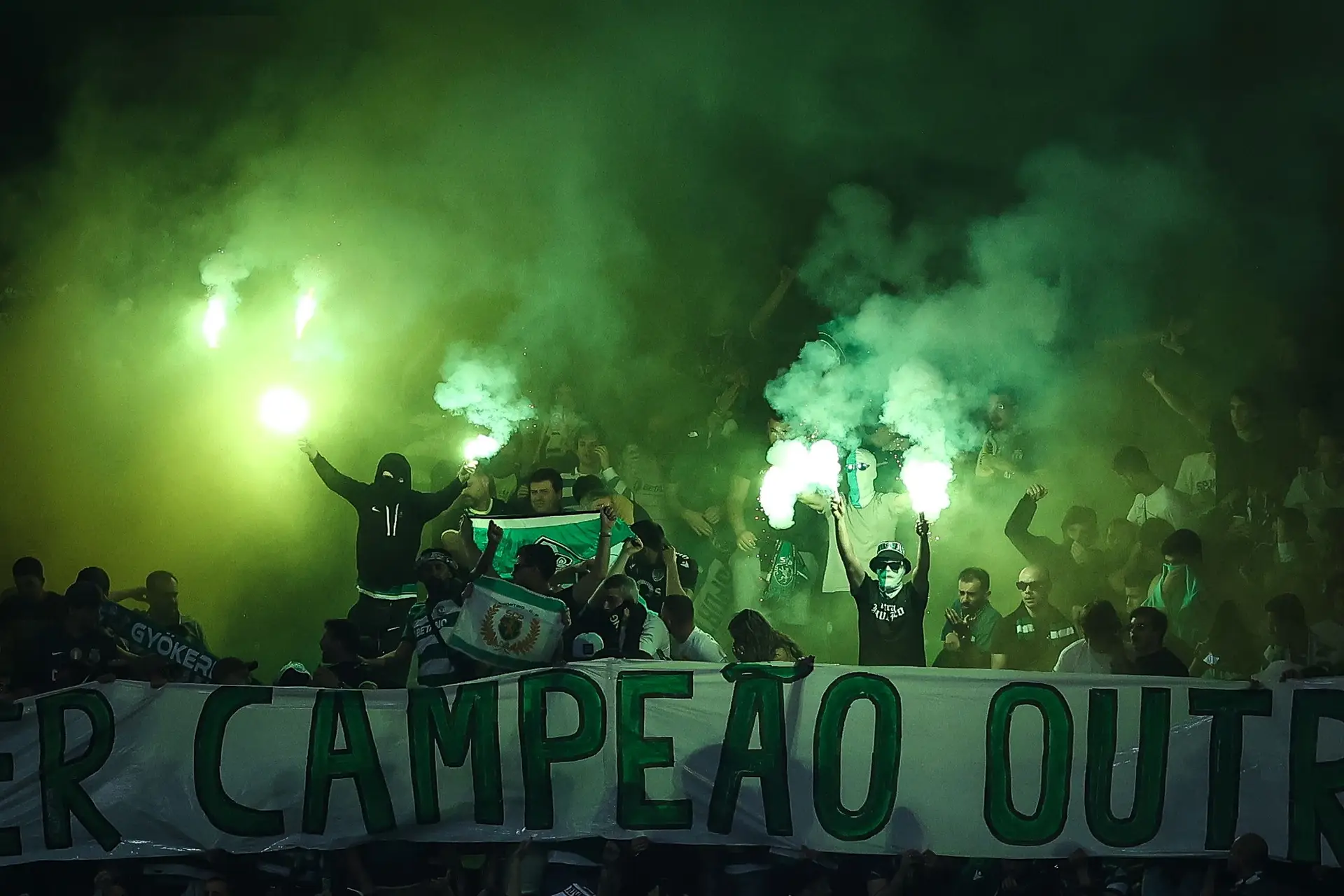 Os três casuals do Sporting que atacaram adeptos do FC Porto ficam em prisão preventiva