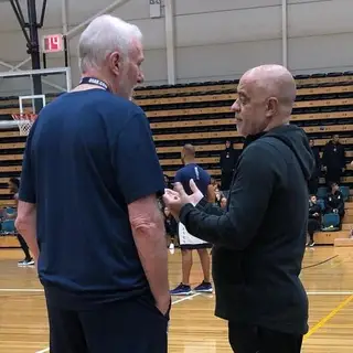 Barroca à conversa com Greg Popovich, treinador dos Spurs
