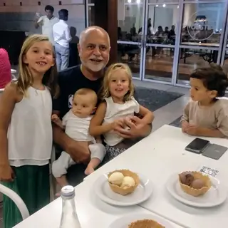 Com os netos