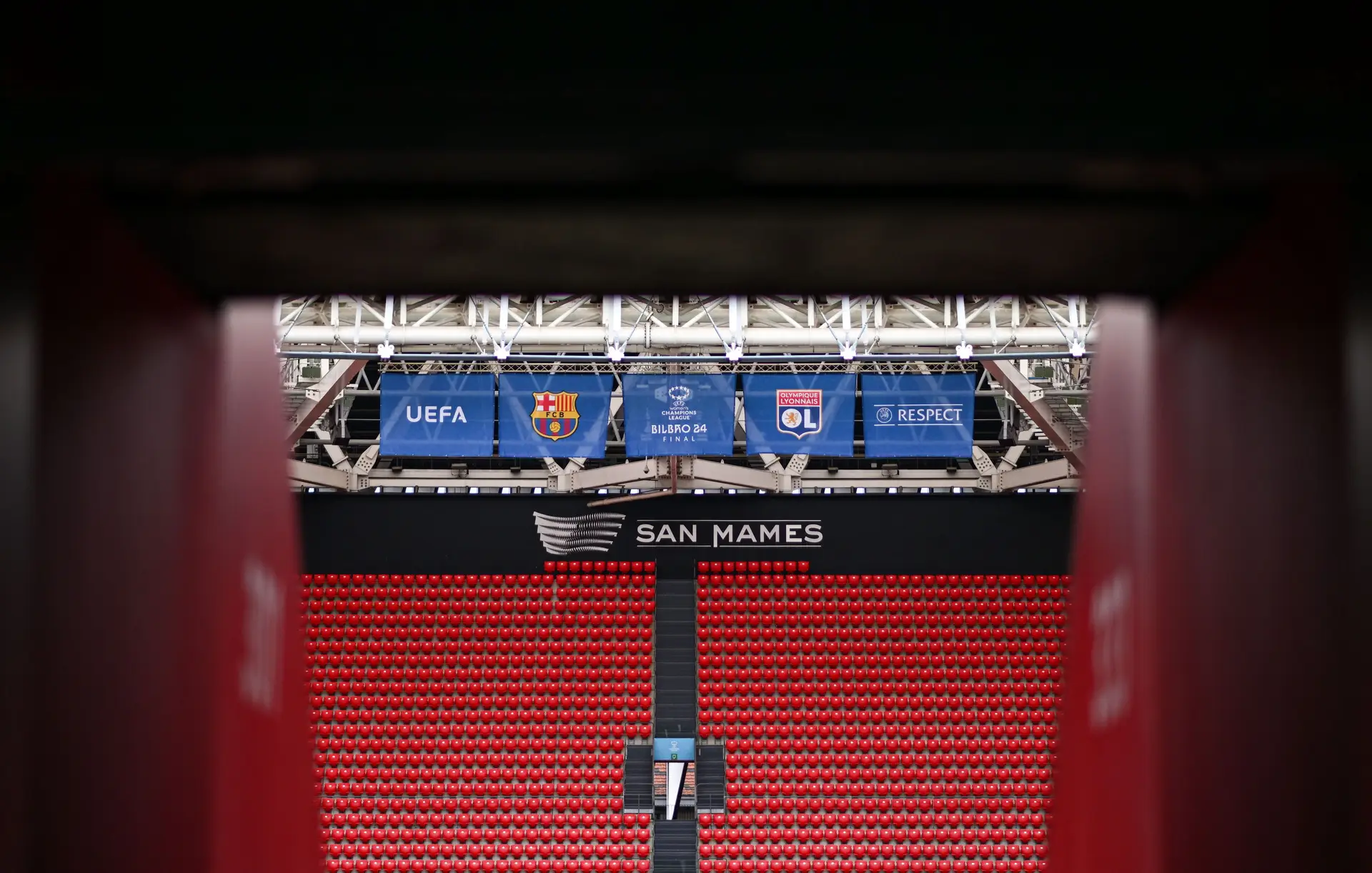 Barcelona-Lyon: a “batalha definitiva” entre “as duas melhores equipas do mundo” junta passado, presente e futuro na catedral de Bilbau