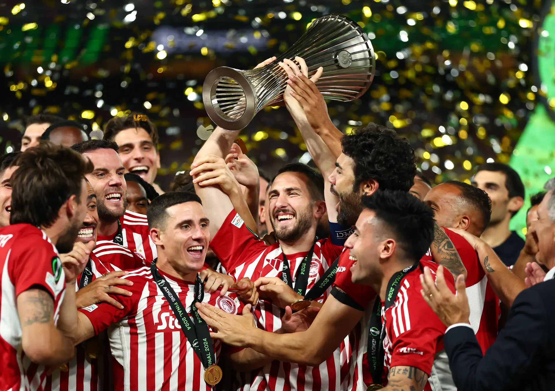Liga Conferência: Olympiacos conquista troféu com golo no prolongamento