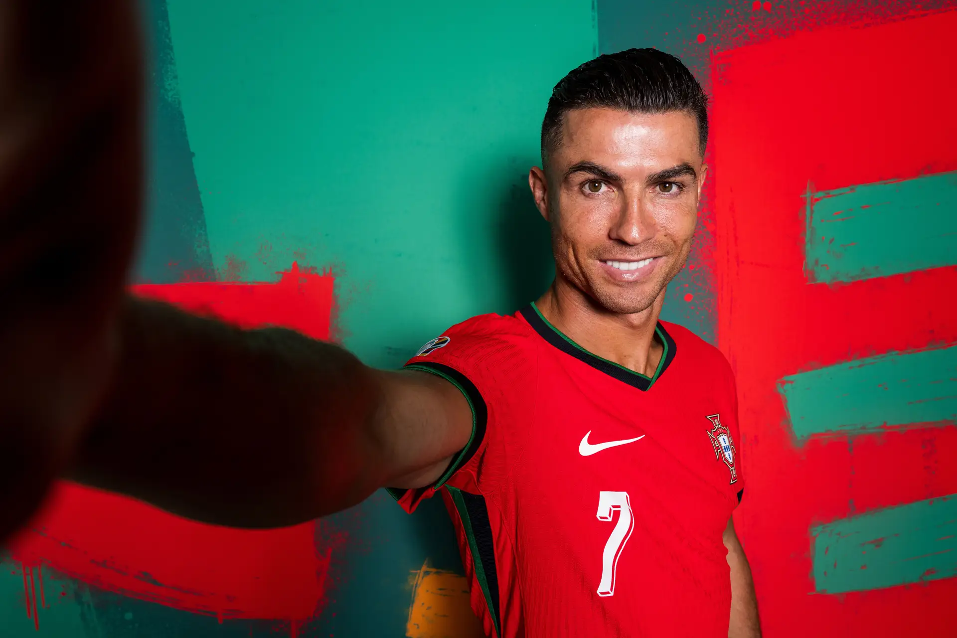 Um Europeu para Ronaldo dar “mais uma carga do Cris” no seu recorde de golos (e não só)
