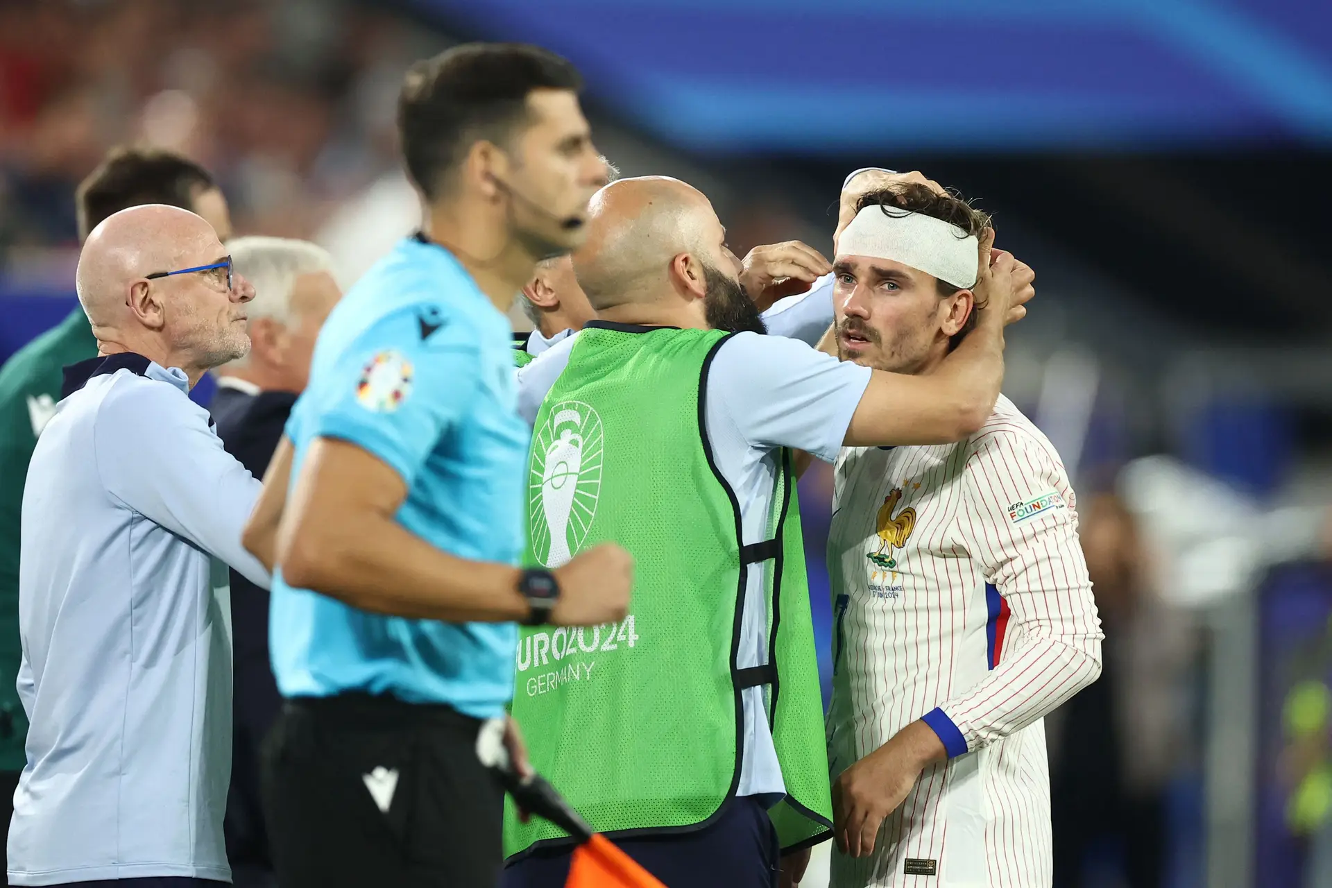 A França já ganha ao jeito de Kylian Mbappé, cujo sangue é igual ao de qualquer pessoa