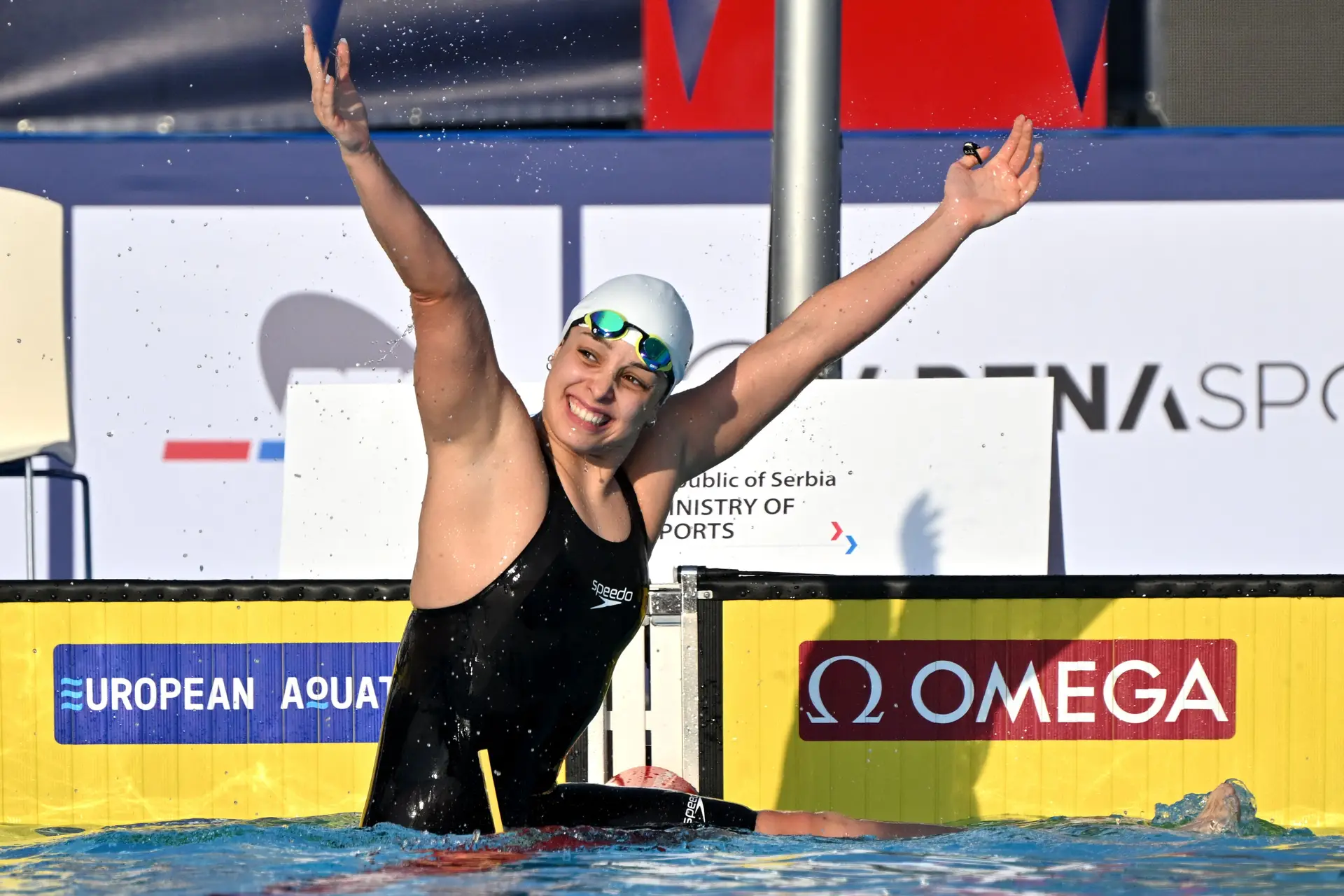 Histórico: Camila Rebelo campeã europeia dos 200 costas