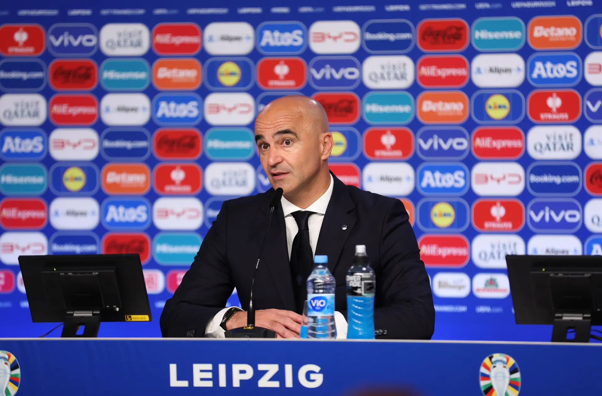 Roberto Martínez anuncia Diogo Costa e Ronaldo a titulares contra a Geórgia: “O foco é ganhar, não é que todos joguem”