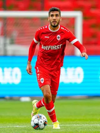 Em 2021/22, Dinis foi jogar para o Royal Antwerp, da Bélgica