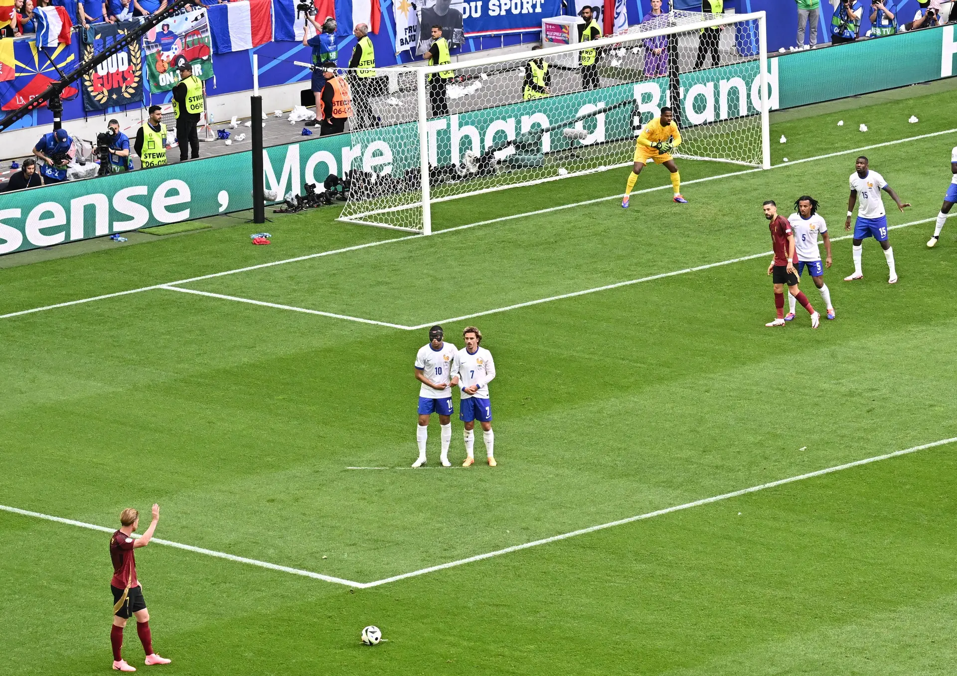 Quando esteve para aí virada, a França esmagou a Bélgica. E agora fica à espera de Portugal