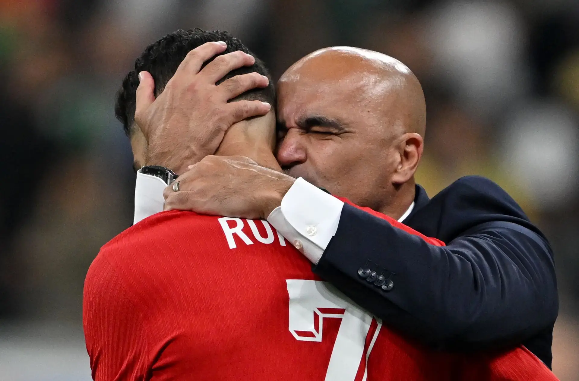 Roberto Martínez: “O Cristiano é o nosso capitão e mostrou que no futebol há momentos difíceis”