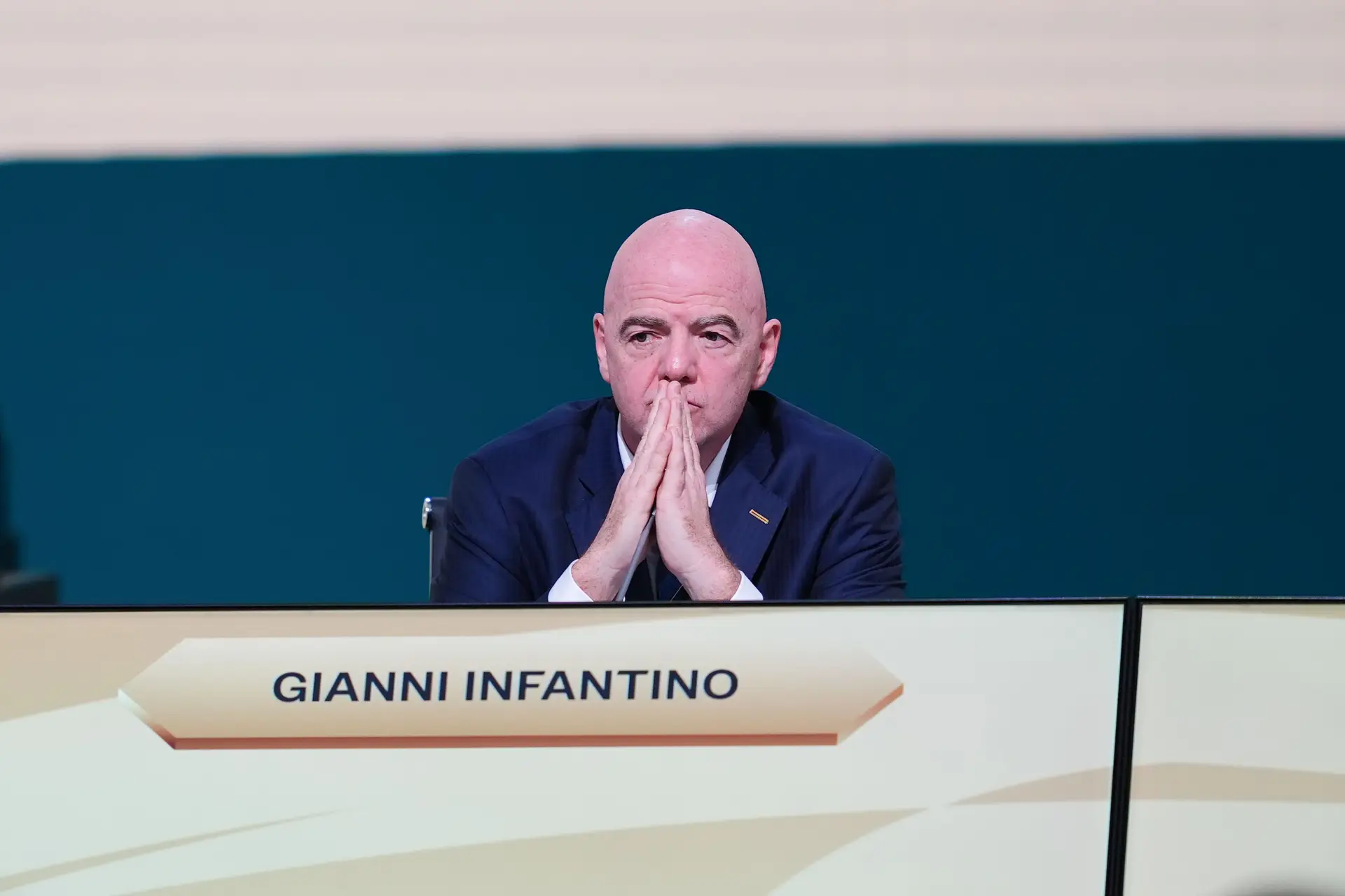 Ligas Europeias e FIFPro apresentam queixa contra a FIFA por “abuso” no alargamento do Mundial e Mundial de clubes
