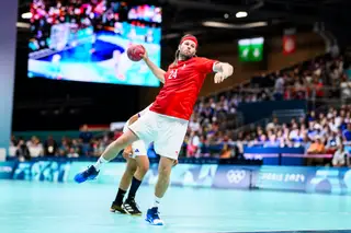 Nasceu na cidade de Hamlet, aprecia arte e vai reformar-se depois dos Jogos: Mikkel Hansen, o rei do andebol que usa fita em vez de coroa