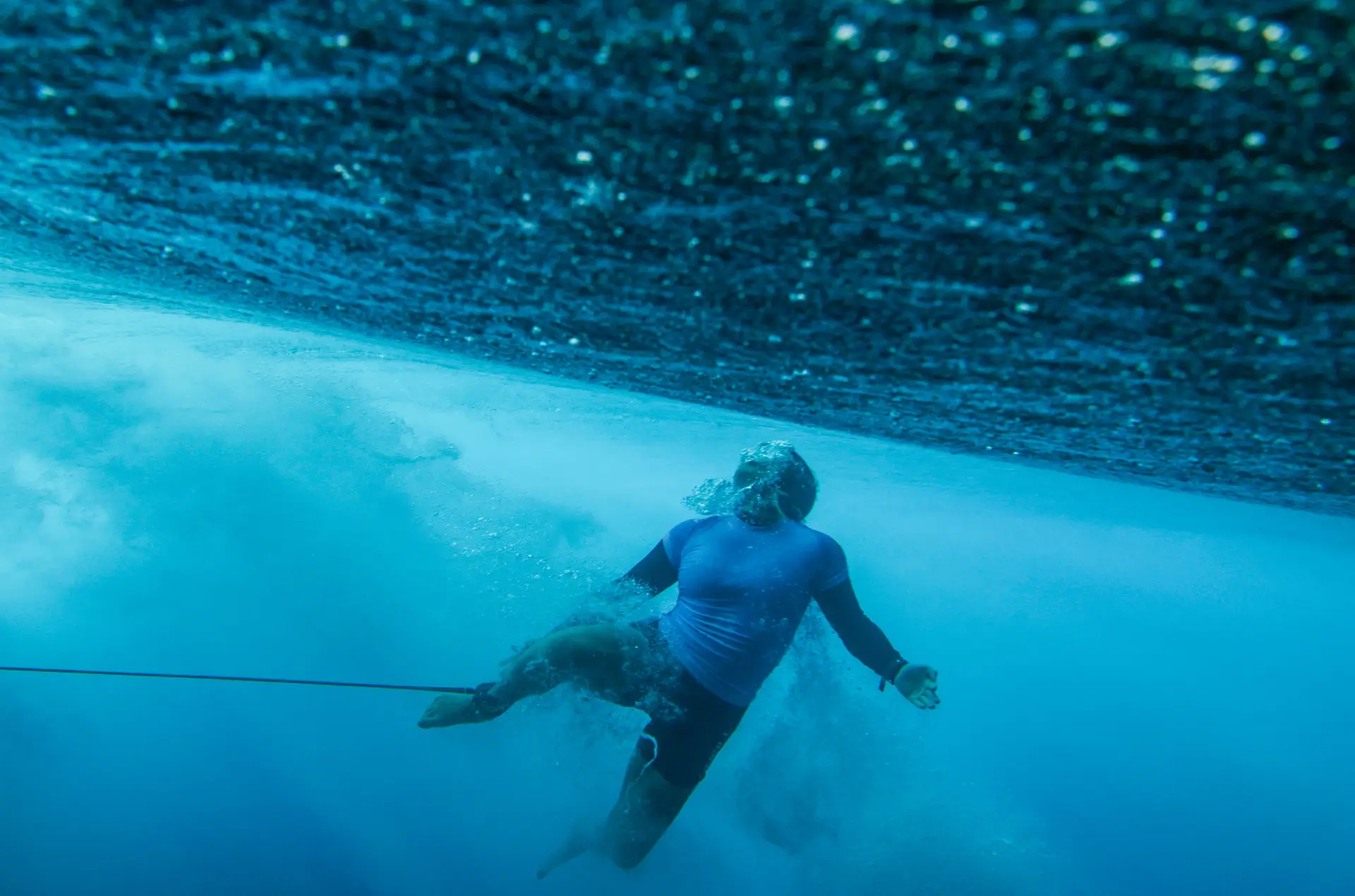 O hábito que Yolanda Hopkins mantém, lá longe no Taiti, de ser a melhor surfista portuguesa nos Jogos Olímpicos