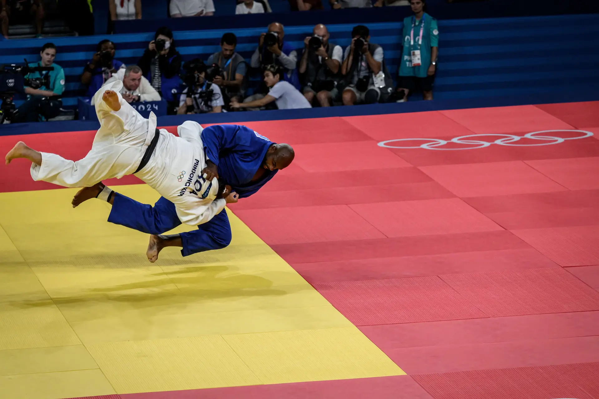 Em Paris, o rei do judo tem os franceses na palma da mão. O ‘Teddy Bear’ é de ouro, mais uma vez