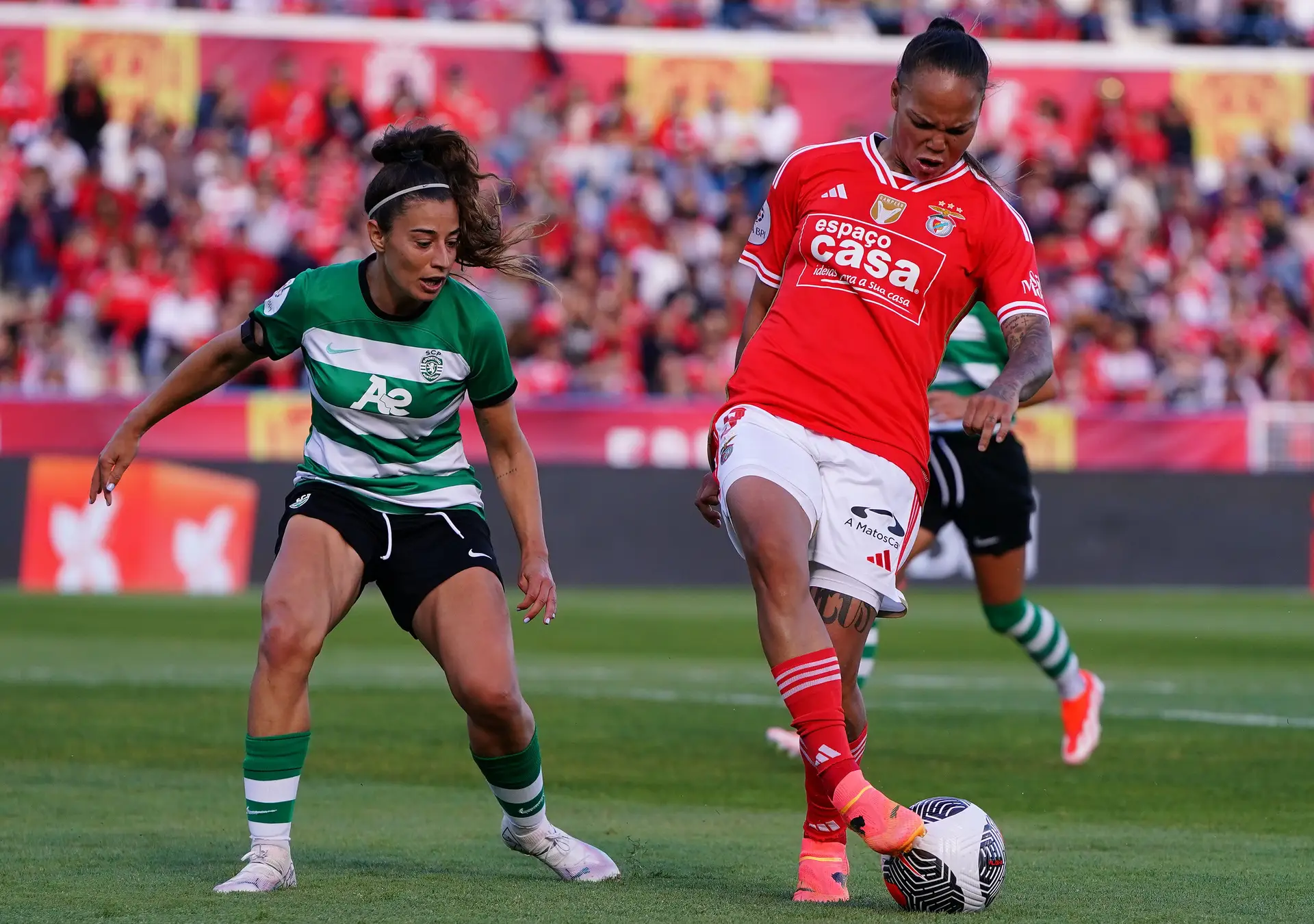 Supertaça feminina vai jogar-se ao mesmo tempo que o Farense-Sporting, marcado depois. Treinadora das leoas fala em “falta de respeito”