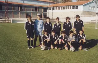 João Pedro (1º à esquerda em pé) começou a jogar futebol no Juventude de Ronfe