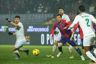 João Pedro durante um jogo pelo GD Chaves