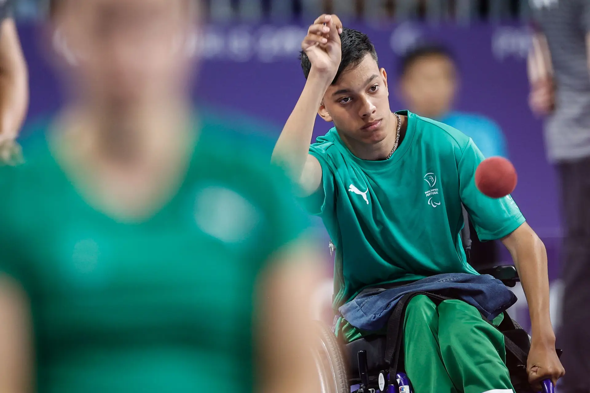 O paralímpico David Araújo deixou de poder ir à faculdade e aos treinos de boccia depois de lhe roubarem a cadeira de rodas elétrica