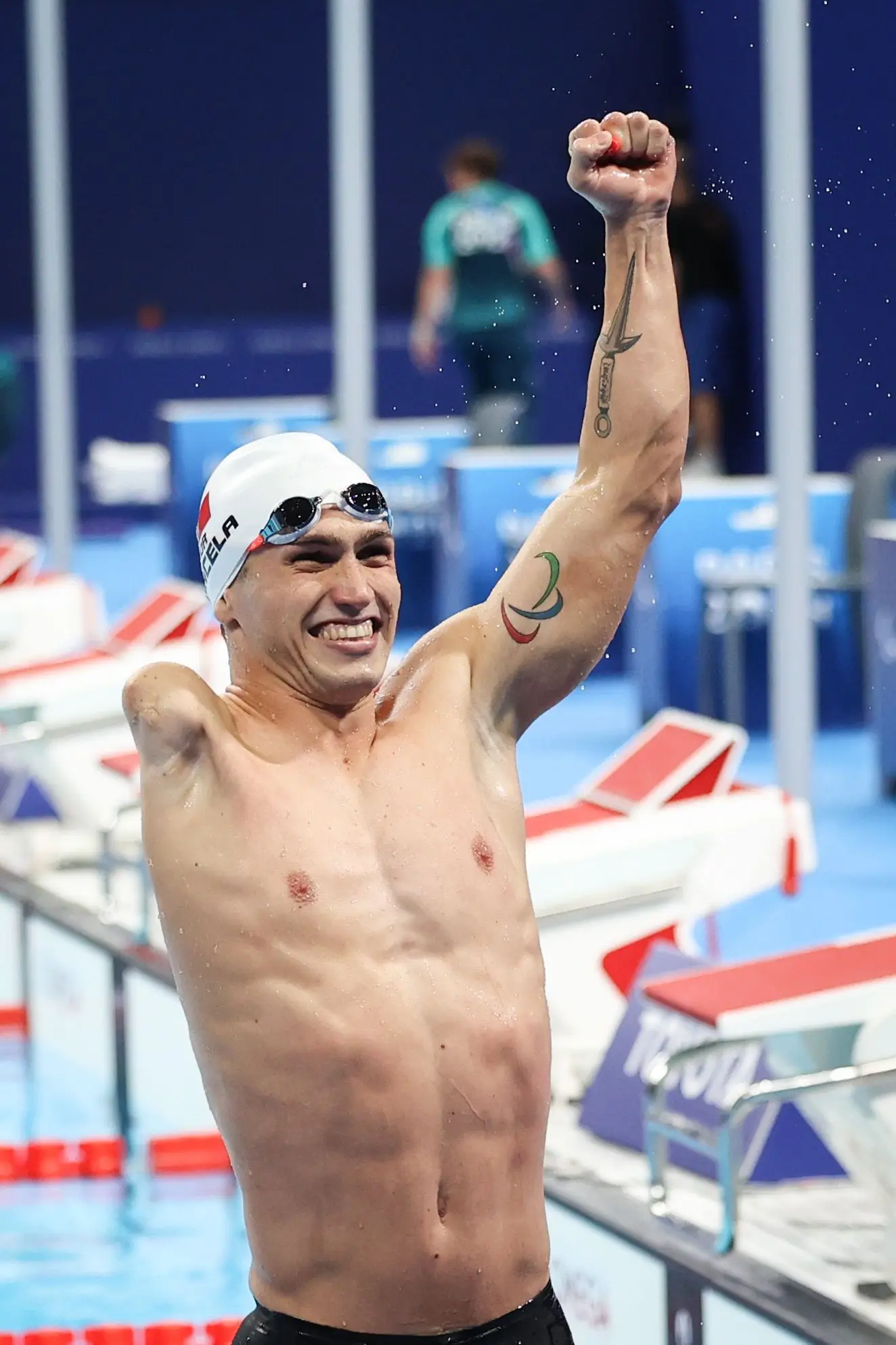 Na piscina de Paris, Diogo Cancela nadou todos os estilos até ao bronze e deu mais uma medalha a Portugal