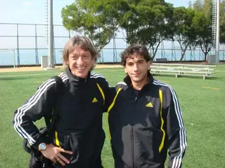 Eduardo acompanhou Zé Luís para Hong Kong