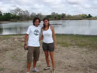 Com a mulher na Tanzânia