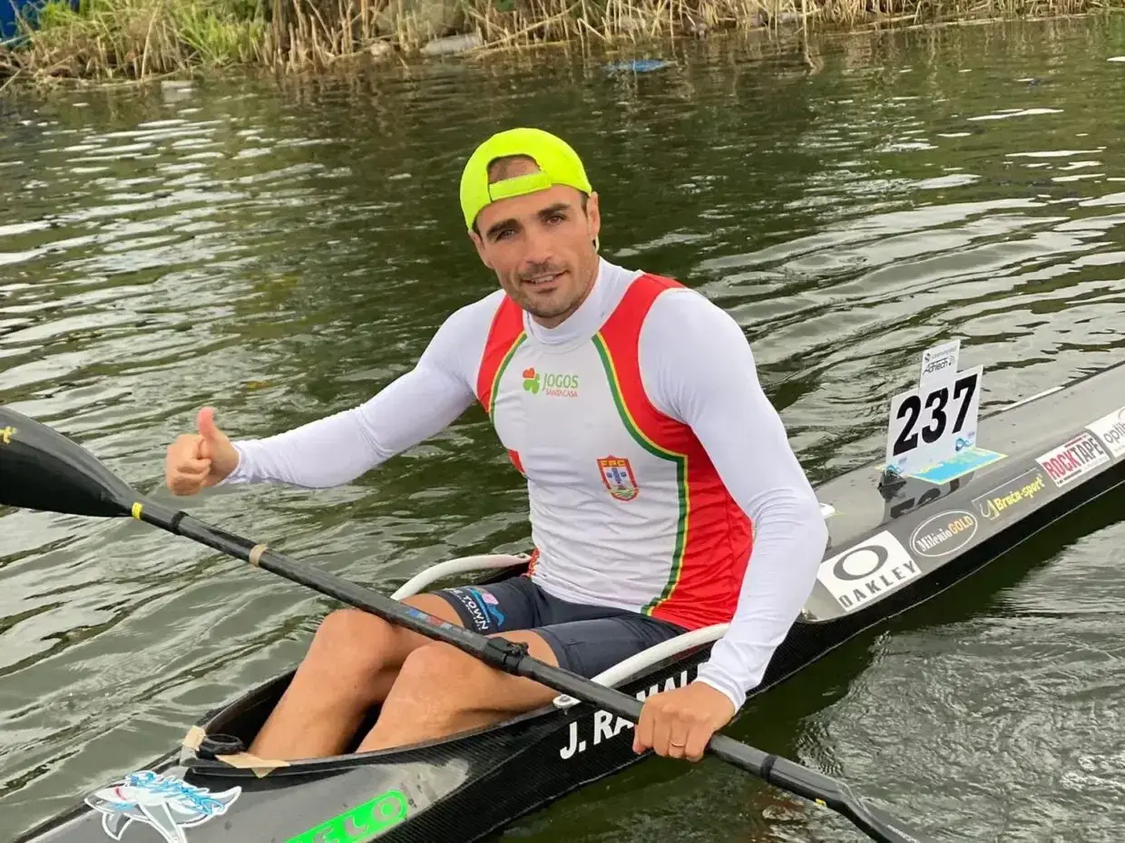 Canoagem: José Ramalho vence medalha de prata em K1 nos Mundiais de maratonas