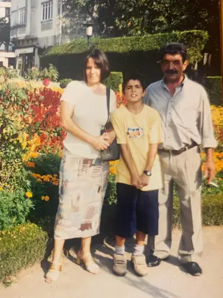 Com os pais