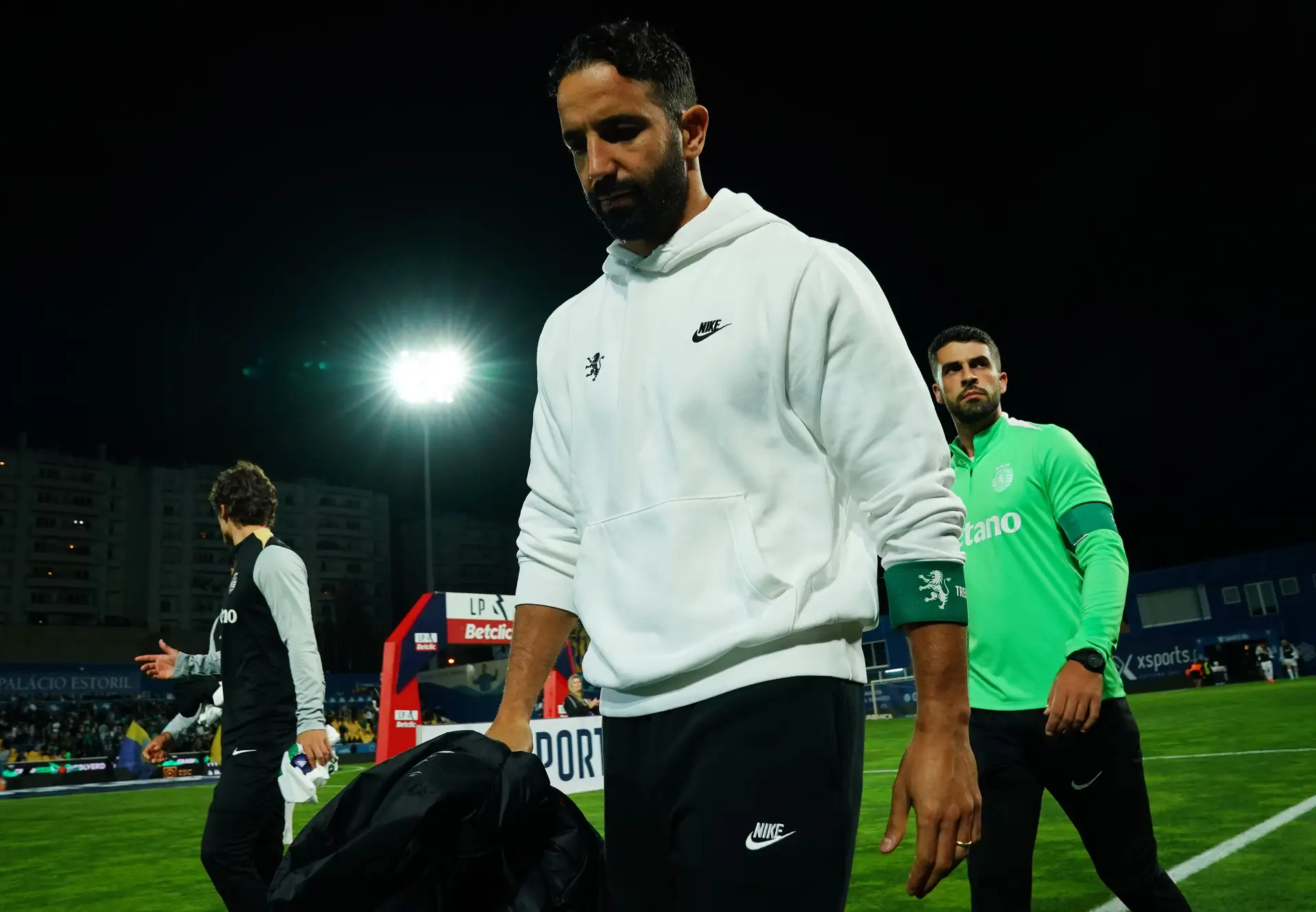 Rúben Amorim “ficaria doido” com as condições da maioria dos treinadores. Então, defendeu a classe e pediu responsabilidade aos dirigentes