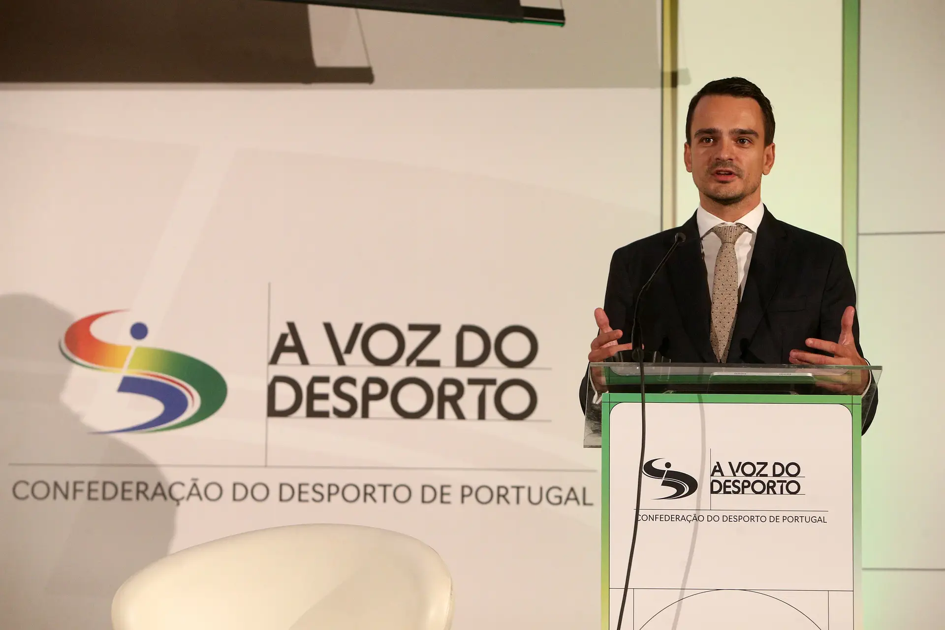 “Sem conhecer a distribuição dos recursos, não podemos considerar que o aumento anunciado responde às necessidades do sistema desportivo“