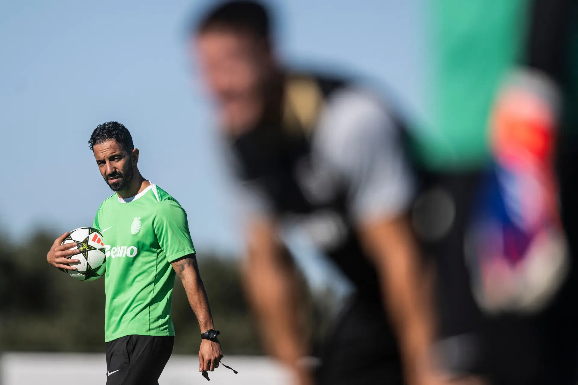 Rúben Amorim e o lugar em aberto no Manchester United: “Tenho muito orgulho em ser treinador do Sporting, apenas isso”