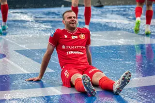 Um momento de boa disposição no Widzew Lodz