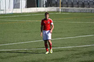 O defesa esteve nove anos no clube da Luz
