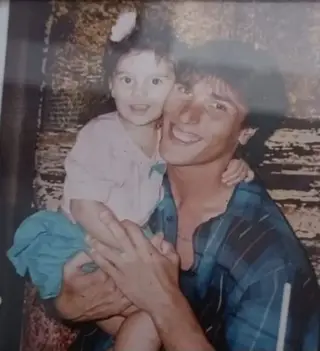 João Mota com 21 anos e a filha, de dois