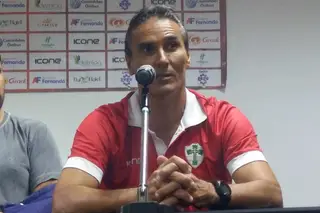 No Brasil, João Mota treinou vários clubes, entre eles a Portuguesa.