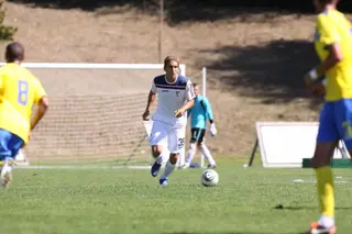 Em 2011/12 Gonçalo Silva (no centro) jogou pelo Atlético CP