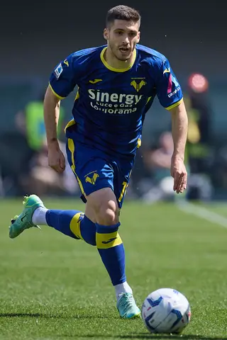 Em ação pelo Hellas Verona