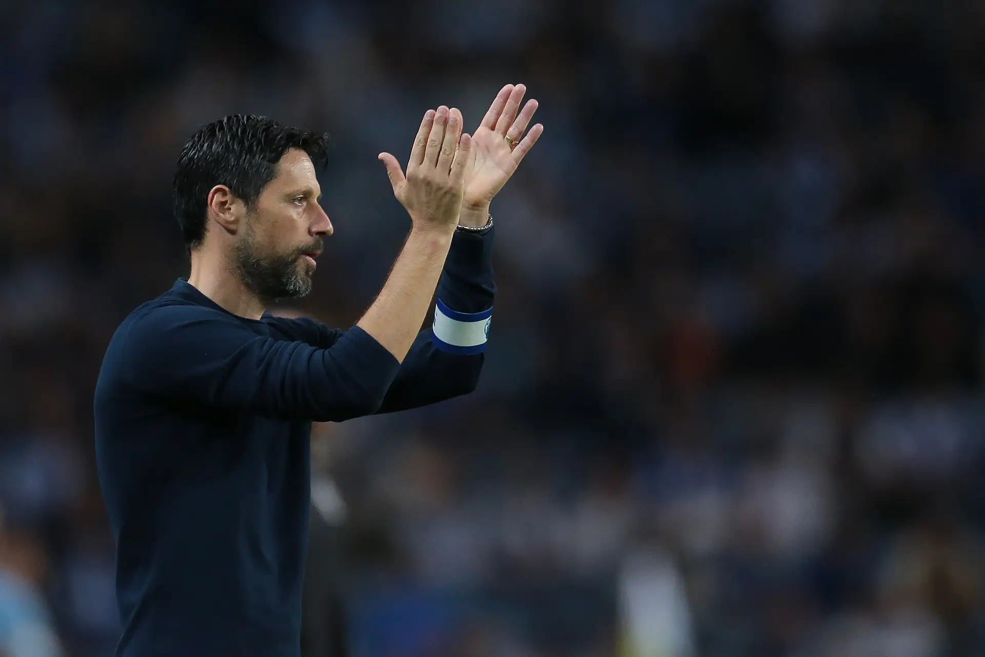 O “travão de mão” de Alan Varela, o “hino ao futebol” de Pepê e a “sorte” para Amorim: a reação de Vítor Bruno ao jogo contra o Estoril