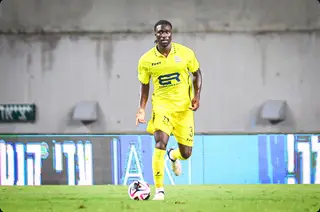 Em 2022, Sambinha foi jogar para o Maccabi Bnei Raina, de Israel