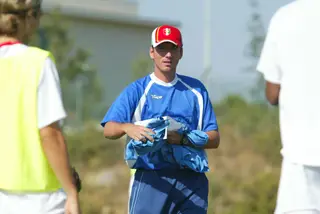 Alexandre seguiu como adjunto de Daúto Faquirá para o Estrela da Amadora em 2006/07