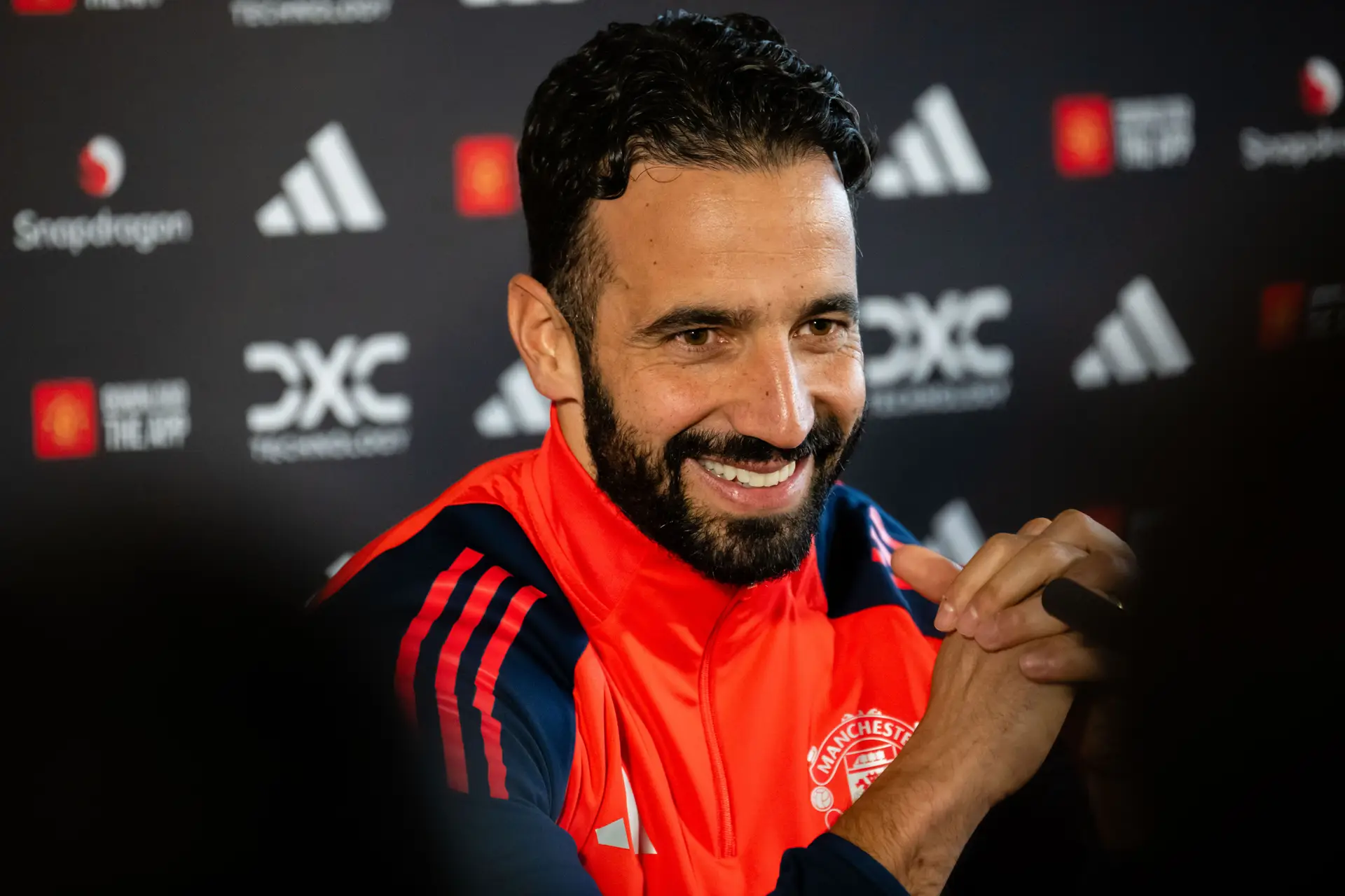 Ruben Amorim, o “sonhador”, volta a uma fórmula antiga: “Vamos jogo a jogo. O único objetivo é ganhar o próximo jogo”