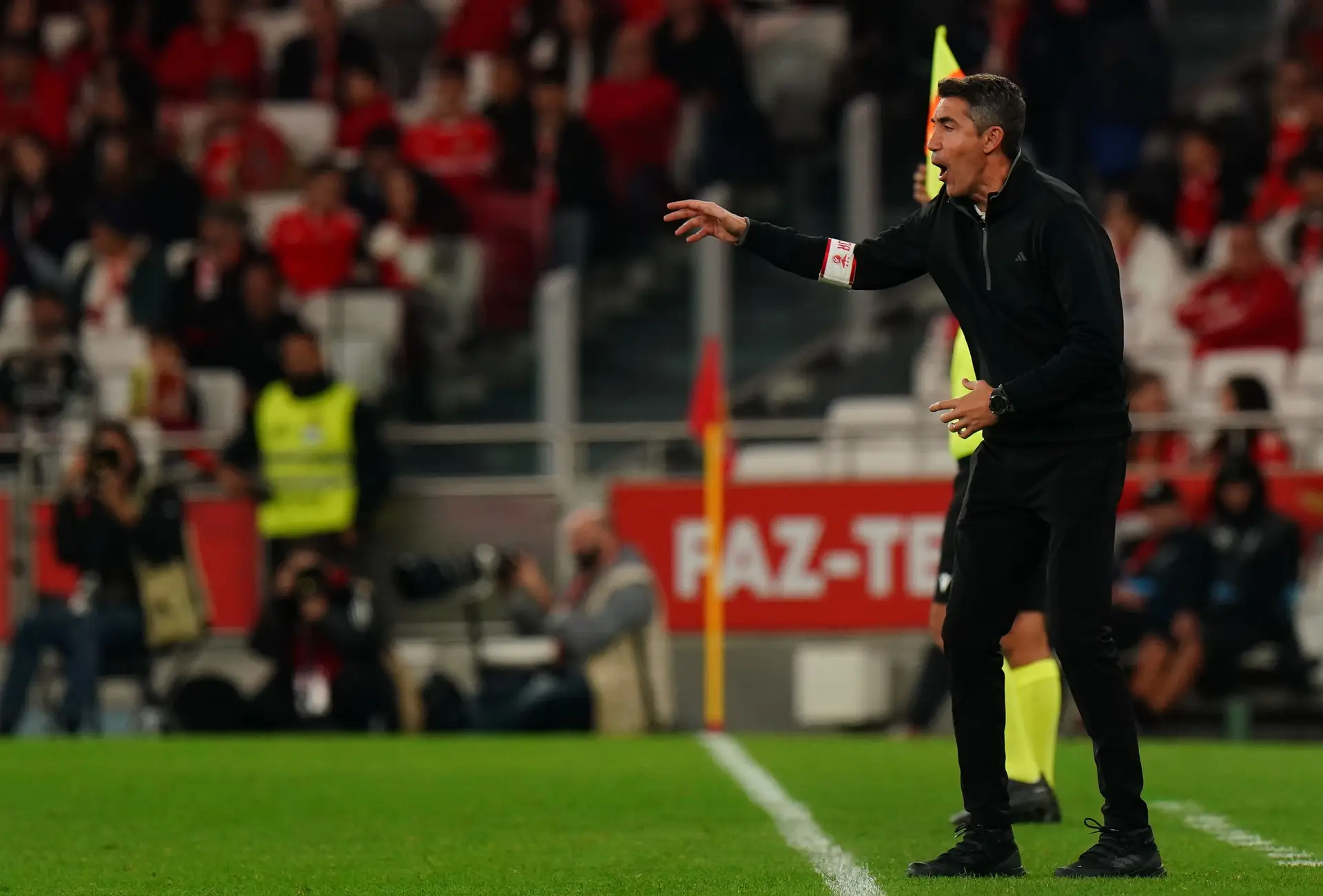 Um Di María "motivado e soltinho", a felicidade por Arthur Cabral e o estreante: a análise de Bruno Lage à goleada contra o Estrela