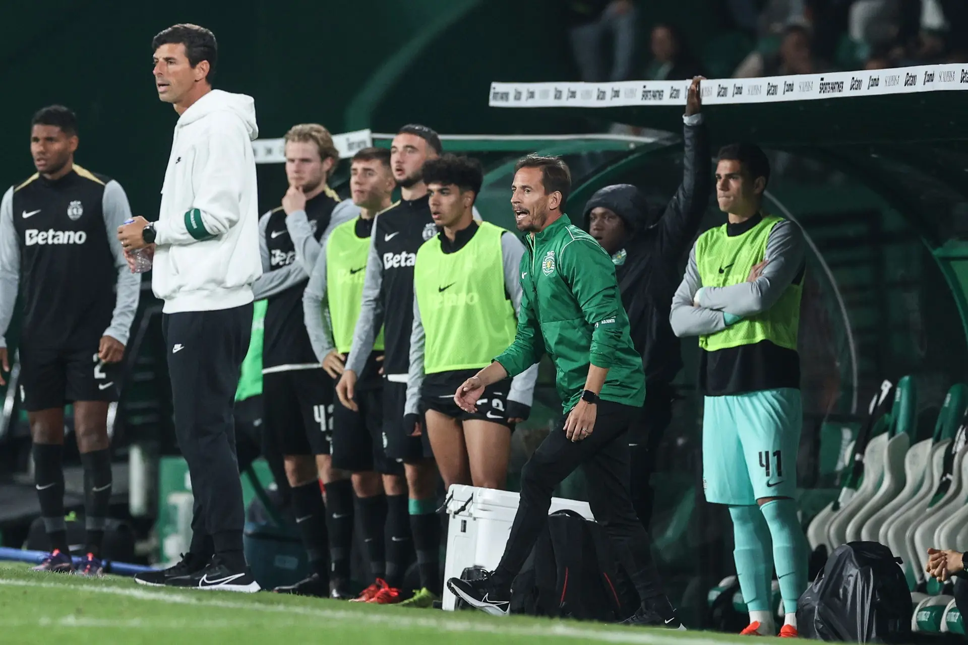Tiago Teixeira, adjunto de João Pereira: “O Santa Clara fez dois remates a partir dos 90', veio para cá só para defender e perder tempo”
