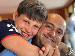 Com o filho mais novo, Tiago