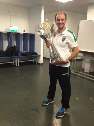 Com a Supertaça de Portugal da época 2015/16, conquistada com o Sporting