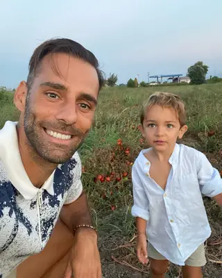 Marco com o filho Enzo 
