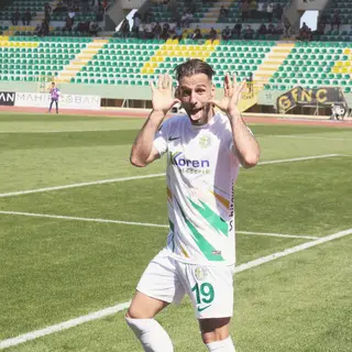 O avançado também jogou pelo Sanliurfaspor, na época 2023/24