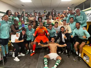 Mais um festejo no Sporting, desta vez, da manutenção da equipa B na Liga 3