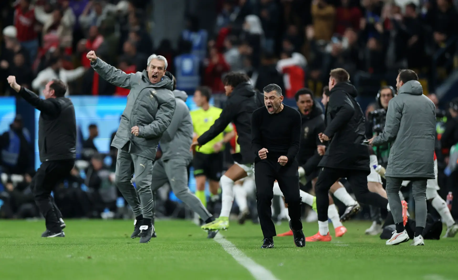 Sérgio Conceição voltou como se nunca tivesse estado ausente e ganhou a Supertaça de Itália com o AC Milan