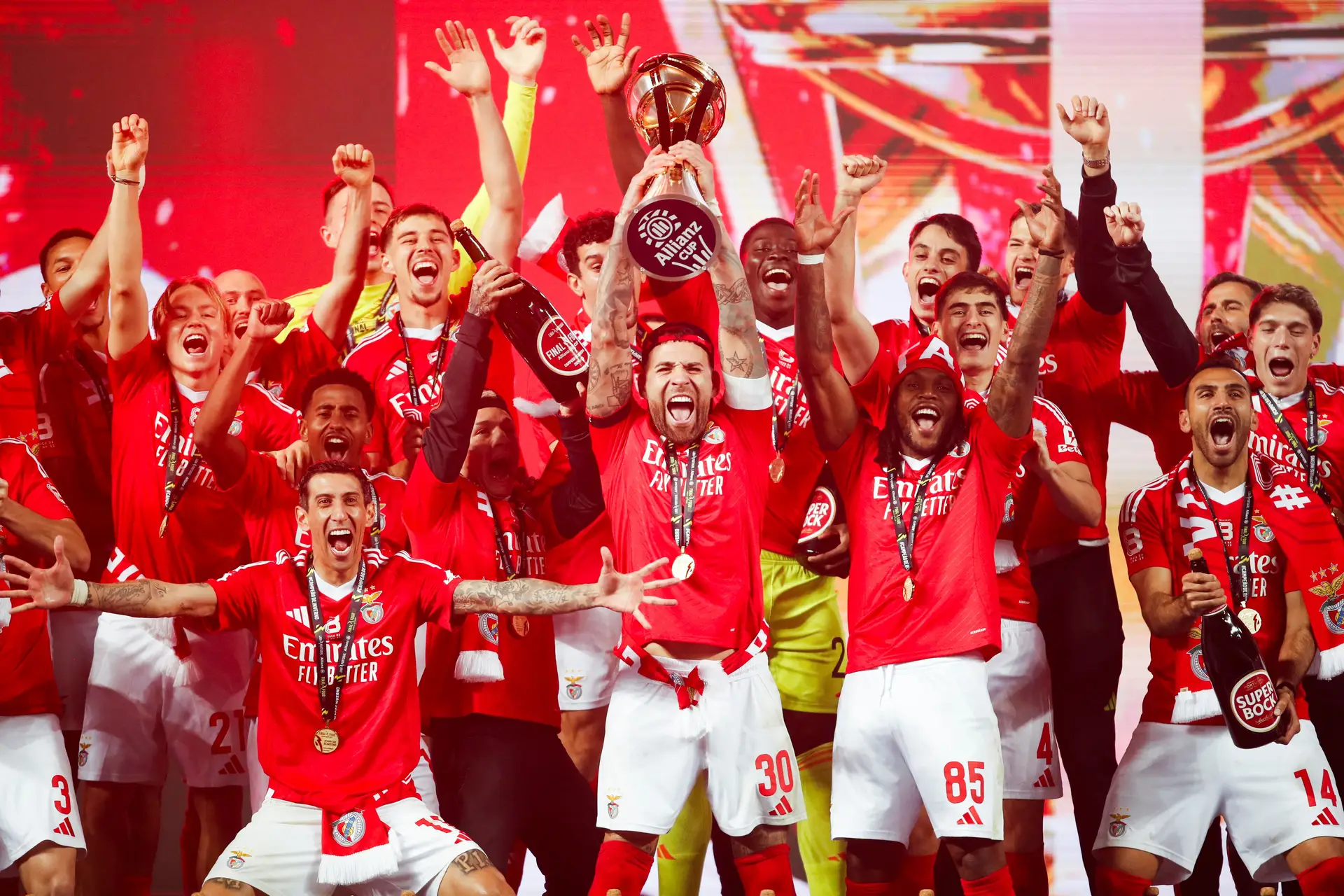 Leiria pode não existir, mas foi lá que existiu caos, emoção, boas intenções incumpridas e um Benfica a voltar às conquistas na Taça da Liga